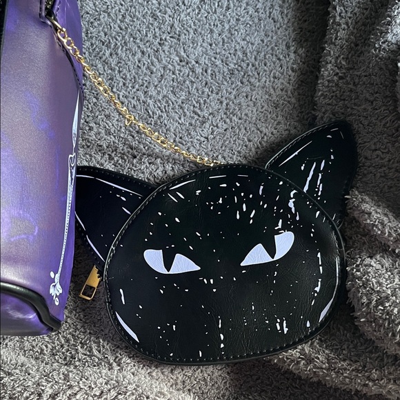 Hocus Pocus Sanderson’s House Mini Bookbag - Picture 2 of 10